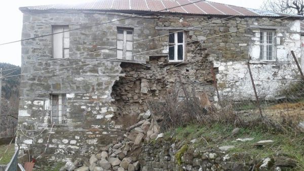 Μενέλαος Παπαδημητρίου: Το "Μαμαλαίϊκο" στο Βλάσι Αργιθέας Καρδίτσας τμήμα της Πολιτιστικής μας Κληρονομιάς!!!"