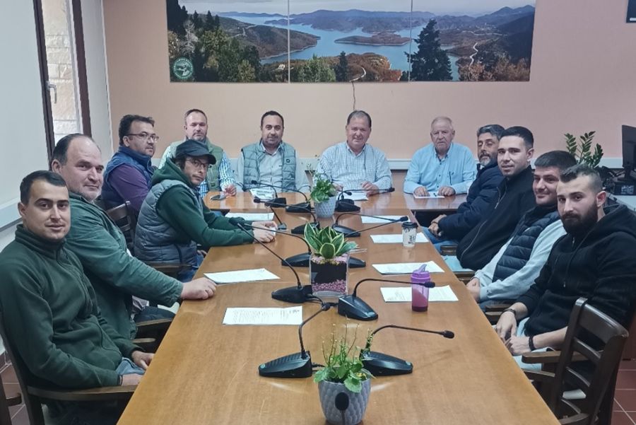 Υπογράφηκαν οι προσλήψεις 10 συμβασιούχων για την πυροπροστασία στο Δήμο Λίμνης Πλαστήρα