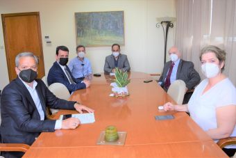 Συνάντηση του Δημάρχου Καρδίτσας Β. Τσιάκου με τον Γ.Γ. Επαγγελματικής Εκπαίδευσης, Κατάρτισης και Διά Βίου Μάθησης Γ. Βουτσινό