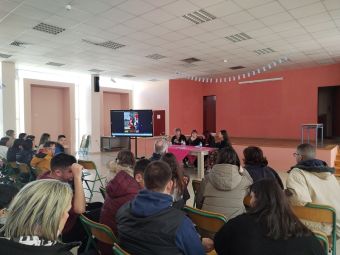 Παρουσίαση του βιβλίου «Αγαπώ-Αγγίζω» της Μαίρης Σύρρου στο ΕΕΕΕΚ Σοφάδων