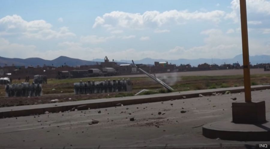 Περού: 17 τουλάχιστον νεκροί σε επεισόδια μεταξύ αντικυβερνητικών και δυνάμεων επιβολής της τάξης (+Βίντεο)