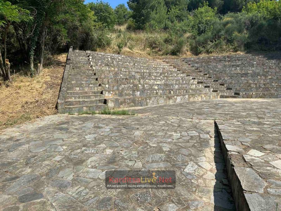 Εκτεταμένες εργασίες στο ανοικτό θέατρο Μητρόπολης ενόψει θερινών παραστάσεων (+Φωτο +Βίντεο)