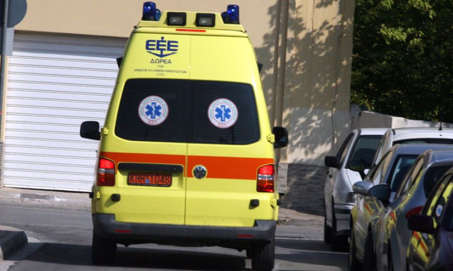 Ναύπακτος: Βρέφος βρέθηκε νεκρό μέσα σε σπίτι - Στο νοσοκομείο Ρίου η νεαρή μητέρα
