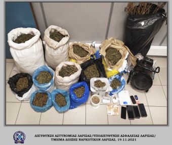 Πέντε συλλήψεις σε ποιμνιοστάσιο στην Αγιά για καλλιέργεια και διακίνηση κάνναβης