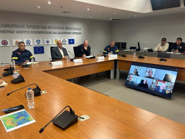 "Red Code" σε Θεσσαλία και άλλες 8 Περιφέρειες για το επερχόμενο κύμα κακοκαιρίας