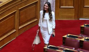 Αποχωρεί από τους «Δημοκράτες» του Στ. Κασσελάκη η Βουλευτής Μυρτώ Κοροβέση