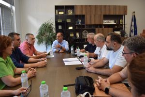 Σύσκεψη εφ' όλης της ύλης μεταξύ Δημοτικής Αρχής Καρδίτσας και Περιφερειακής Αρχής - Ποια έργα τέθηκαν στο τραπέζι