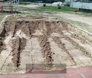 Χαλαζιακή άμμος τοποθετείται στα σκάμματα του ΔΑΚ Καρδίτσας - Αλλάζουν ταμπλό και στεφάνια στο Παλέρμο (+Φωτο)