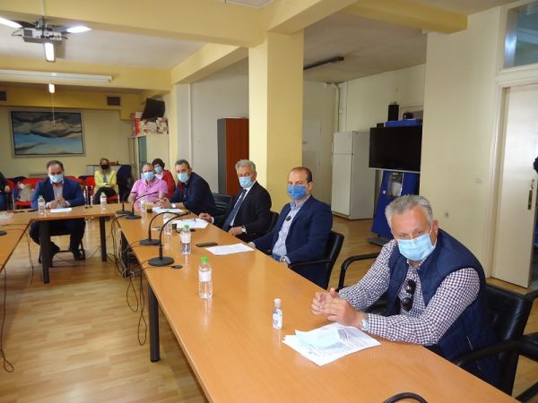Συνεδρίασε το άτυπο συντονιστικό για την άρδευση: Οριακή η επάρκεια του νερού (+Φώτο)