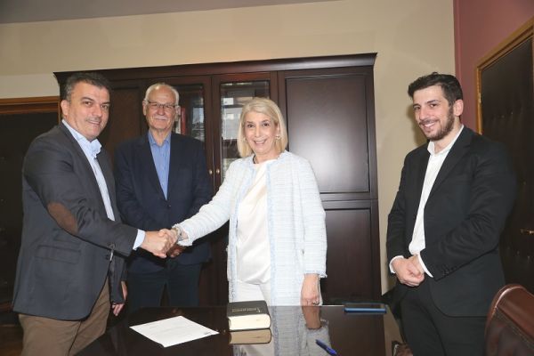 Ορκίστηκε η νέα Δημοτική Σύμβουλος Λαρισαίων Ιω. Καραβάνα