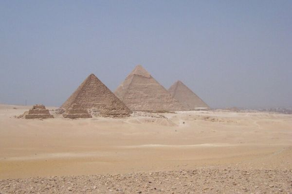 Αίγυπτος: Βρέθηκαν τάφοι της εποχής πριν από τους Φαραώ