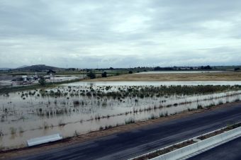 Προβλήματα στο οδικό δίκτυο της Π.Ε. Λάρισας από τις πλημμύρες - Δείτε που υπάρχουν προβλήματα
