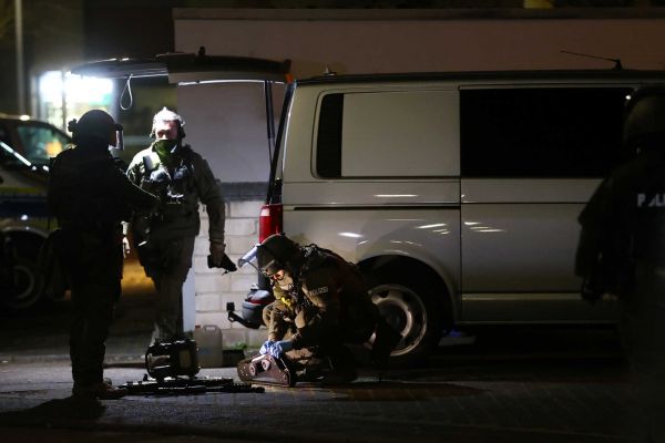 Γερμανία: Ένοπλος άνοιξε πυρ και σκότωσε οκτώ άτομα σε δύο μπαρ