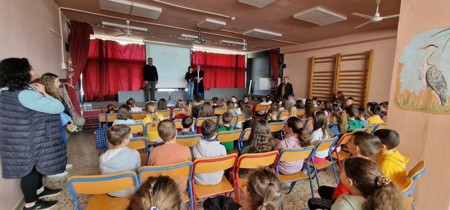 Δράσεις ενημέρωσης για τα αδέσποτα ζώα στο μαθητικό περιβάλλον, από το σωματείο «Διασώζω» και το Δήμο Καρδίτσας