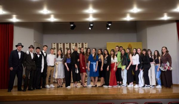 Εντυπωσίασε με το «Ράφτη Κυριών» το ΓΕΛ Σοφάδων