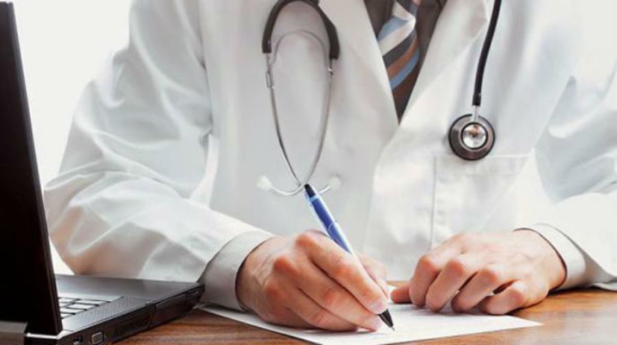 Συνελήφθη διευθυντής καρδιοχειρουργικής δημόσιου νοσοκομείου μετά από καταγγελία για «φακελάκια»