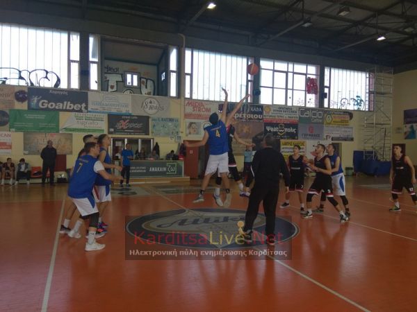Στα πρoημιτελικά του μπάσκετ τα αγόρια του 2ου ΕΠΑΛ Καρδίτσας (+Φώτο)