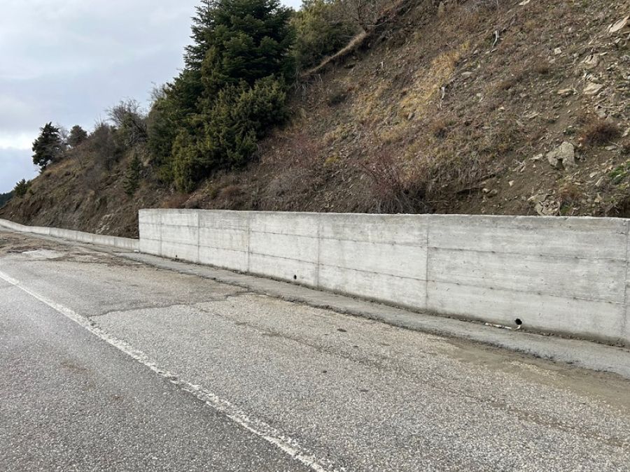 Σε εξέλιξη αποκαταστάσεις σε τμήματα του δρόμου Ρεντίνα έως όρια Π.Ε. Καρδίτσας
