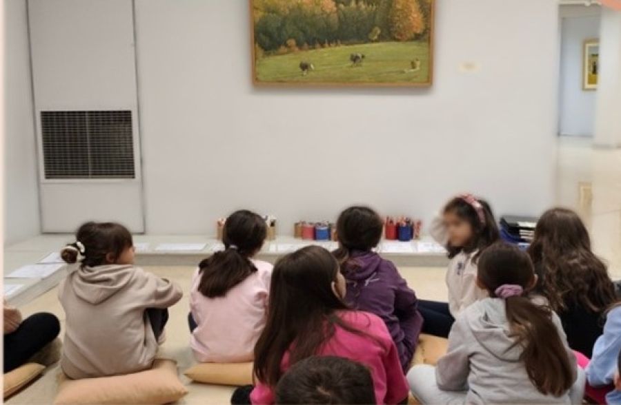 Επίσκεψη της Β' τάξης του 2ου Δημοτικού στη Δημοτική Πινακοθήκη Καρδίτσας