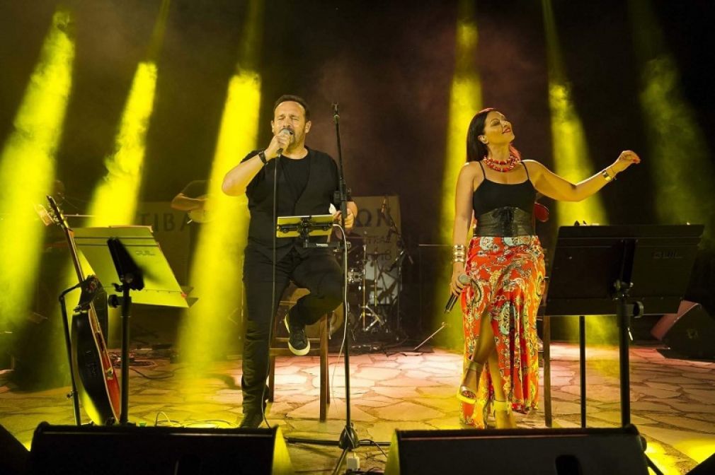 Ο Δήμος Σοφάδων για τη συναυλία του Κώστα Μακεδόνα στο θέατρο Κτιμένης