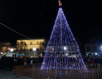 Σε ρυθμούς Χριστουγέννων και επίσημα από Τετάρτη (11/12) ο Δήμος Σοφάδων