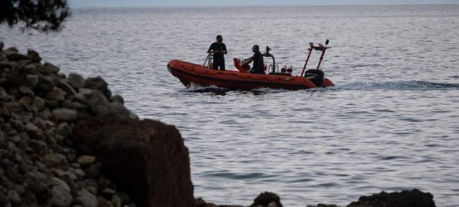 Βρέθηκε πτώμα άνδρα σε θαλάσσια περιοχή κοντά στο Αλιβέρι