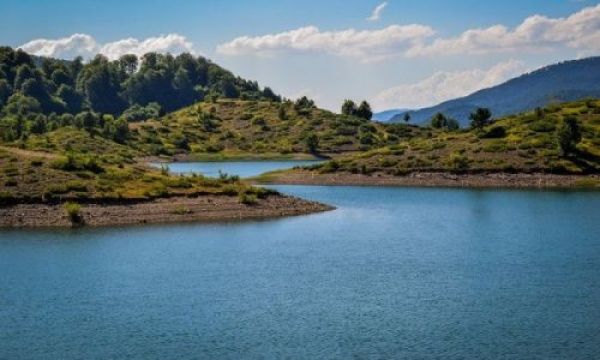Χωρίς τις αισθήσεις του ανασύρθηκε 16χρονος αγνοούμενος στη λίμνη πηγών Αώου