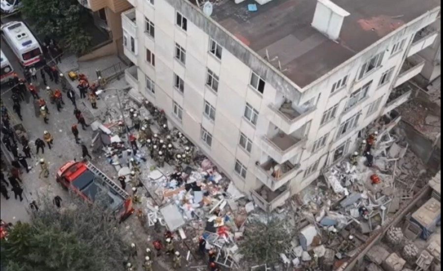 Μερική κατάρρευση κτηρίου στην Κωνσταντινούπολη – Σε εξέλιξη επιχείρηση διάσωσης
