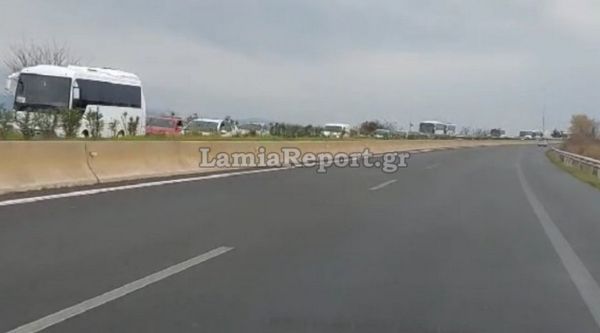 Εθνική οδός: Ταλαιπωρία οδηγών με ουρές χιλιομέτρων έξω από τη Λαμία
