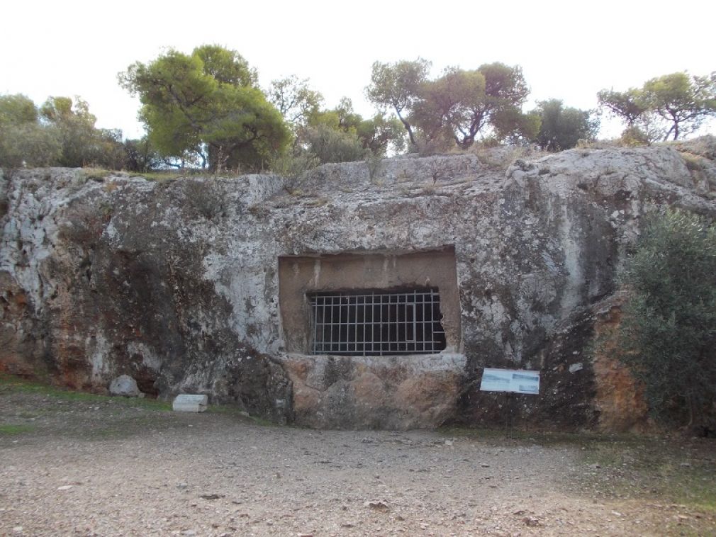 Συνελήφθησαν 3 αλλοδαποί για το θάνατο του 25χρονου από πτώση στα βράχια του Φιλοπάππου