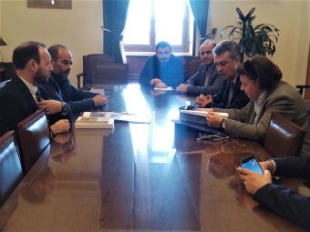 Σύσκεψη Γ. Κωτσού με Λ. Μενδώνη παρουσία του Δημάρχου Μουζακίου Φ. Στάθη και διοικητικών αξιωματούχων στο ΥΠ.ΠΟ.