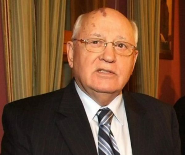 Πέθανε ο Μιχαήλ Γκορμπατσόφ