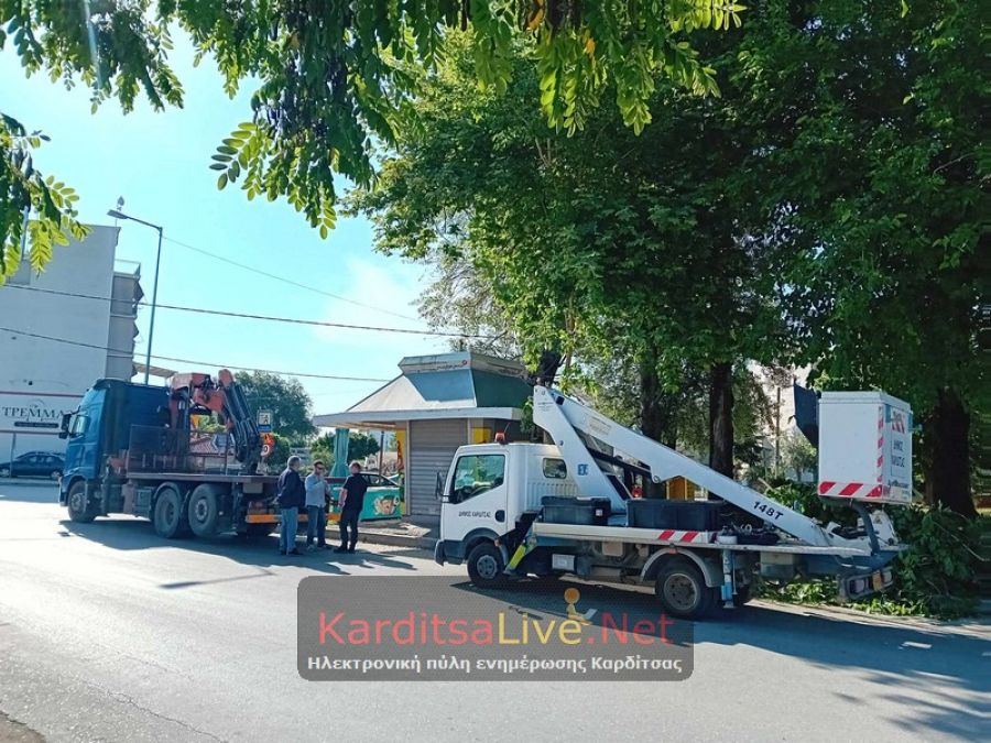 Ξεκίνησαν οι εργασίες του κυκλικού κόμβου στη περιοχή του υδατόπυργου της Καρδίτσας (+Φωτο)
