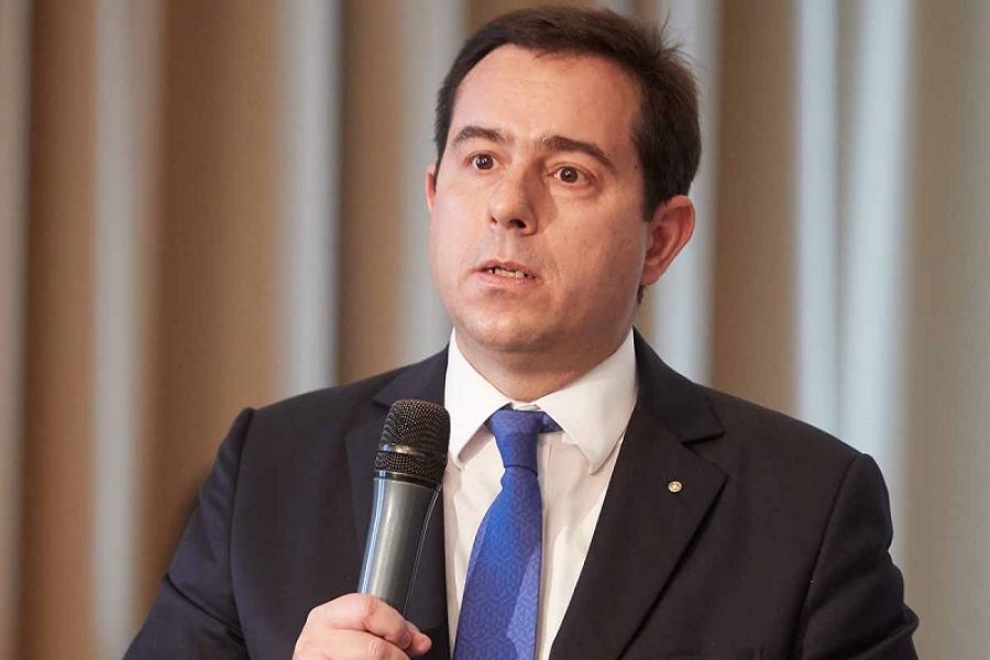 Ν. Μηταράκης: Το πρώτο κλειστό κέντρο μεταναστών στη Ροδόπολη Σερρών