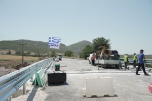 Αποκαταστάσεις "Daniel &amp; Elias": Εγκαινιάστηκε η νέα γέφυρα του Αλμυρού - Αυτοψίες σε έργα στα Φάρσαλα και στον Δομοκό