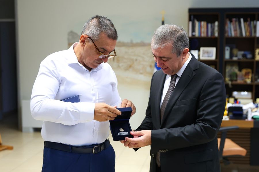 Συνάντηση του Περιφερειάρχη Θεσσαλίας Δημήτρη Κουρέτα με τον Πρέσβη του Αζερμπαϊτζάν