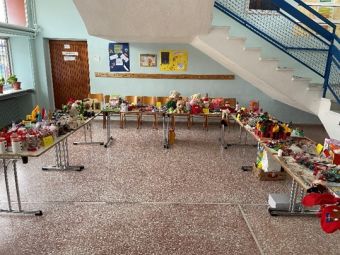 1ο-12ο Δημ. Σχολεία Καρδίτσας: "Φιλανθρωπικό bazaar στα σχολεία μας"