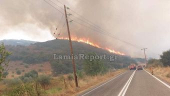 Εκκένωσαν τη Βίτωλη - Μήνυμα από το «112» και για Μακρακώμη