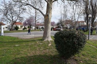 Ολοκληρώθηκαν από τις υπηρεσίες του Δήμου οι παρεμβάσεις στην πλατεία της συνοικίας Λάκκας Μαντζιάρα