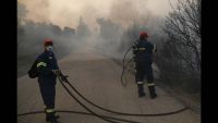 Πυρκαγιά Εύβοια: Εκκενώθηκαν δύο χωριά λόγω της φωτιάς που μαίνεται