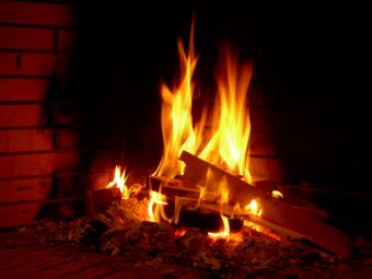 Συστάσεις της Διεύθυνσης Περιβάλλοντος της Περιφέρειας Θεσσαλίας για περιορισμό στη χρήση τζακιών και ξυλόσομπων