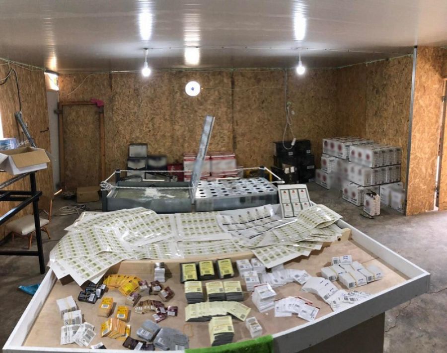 Συλλήψεις (και) σε Καρδίτσα και Λάρισα για εγκληματική οργάνωση που διακινούσε ποτά "μπόμπες"