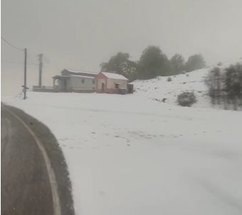 20 Απριλίου: Στα λευκά ξύπνησαν τα ανώτερα ορεινά τμήματα του ν. Καρδίτσας - Μεγάλα ύψη βροχής στην Καρδίτσα