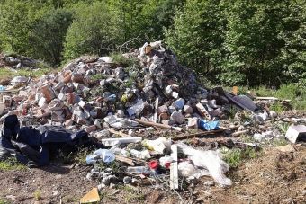 Πρόστιμο στο Δήμο Μουζακίου για ανεξέλεγκτη διάθεση αποβλήτων στον Πάμισο ποταμό - Προσφεύγει στη Δικαιοσύνη ο Δήμος