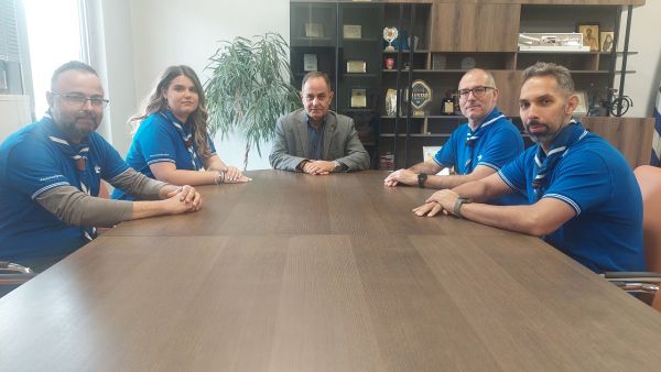 Συνάντηση του Δημάρχου Καρδίτσας με εκπροσώπους των προσκόπων Καρδίτσας