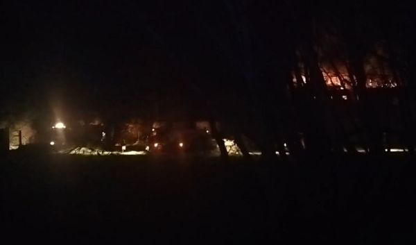 Καρδίτσα: Στις φλόγες παραδόθηκε το βράδυ του Σαββάτου (27/1) πέτρινο κτίριο του πρ. Κέντρου Γενετικής Βελτίωσης Ζώων (+Βίντεο)