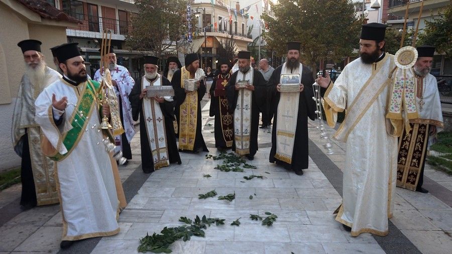 Ιερά Μητρόπολη: Εορτασμός των οκτώ πολιούχων Αγίων