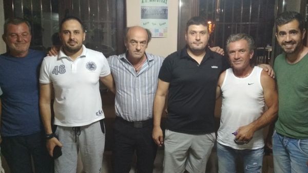 Κώστας και Σάκης Νταβουλιάκος στον πάγκο του Α.Ο. Μαγούλας