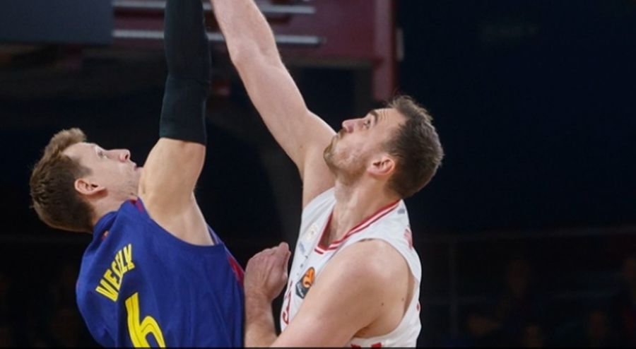 Euroleague: Τον πρόδωσε η άμυνα τον Ολυμπιακό εναντίον της Μπαρτσελόνα (98-85)