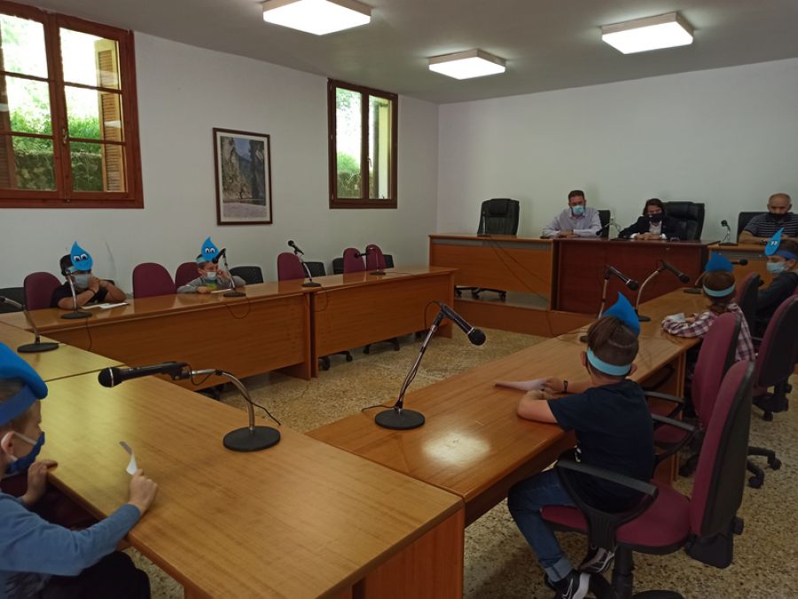 Τον Δήμαρχο Αργιθέας επισκέφτηκαν οι μαθητές του Δημ. Σχολείου &amp; Νηπ/γείου Ανθηρού